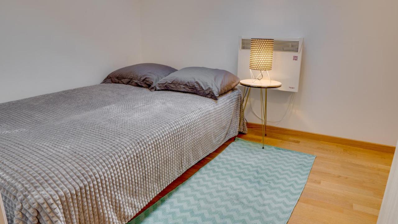 Spa Apartment Yang - Hot Tub, Sauna, Spa Novi Sad Eksteriør billede
