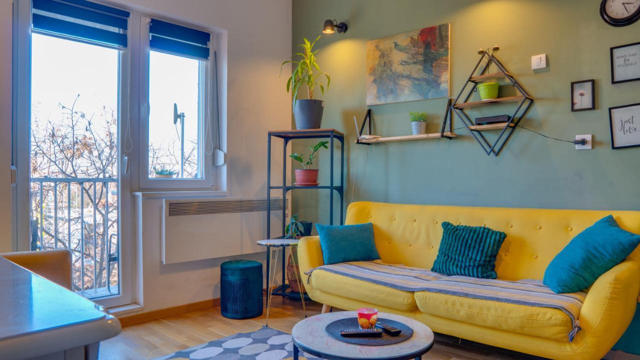 Spa Apartment Yang - Hot Tub, Sauna, Spa Novi Sad Eksteriør billede