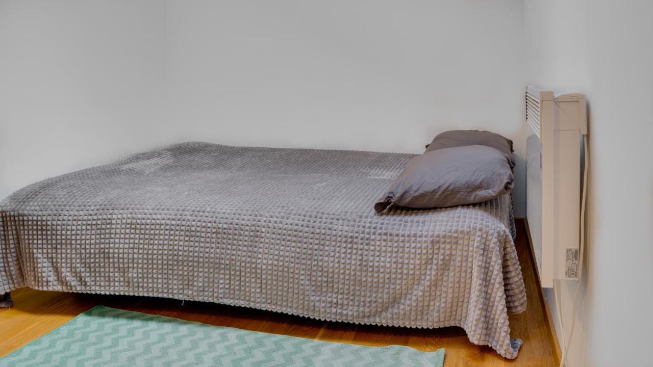 Spa Apartment Yang - Hot Tub, Sauna, Spa Novi Sad Eksteriør billede