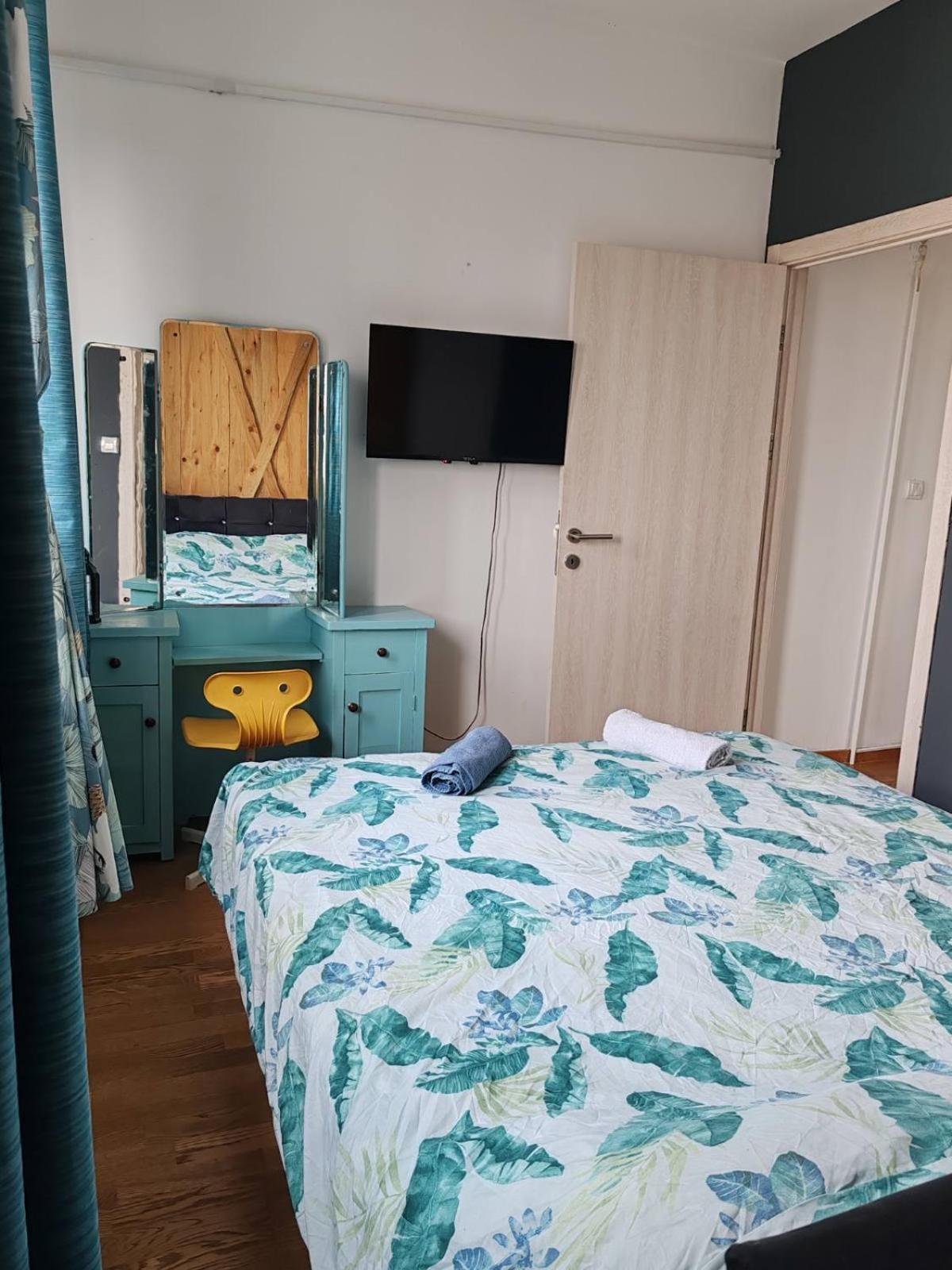 Spa Apartment Yang - Hot Tub, Sauna, Spa Novi Sad Eksteriør billede