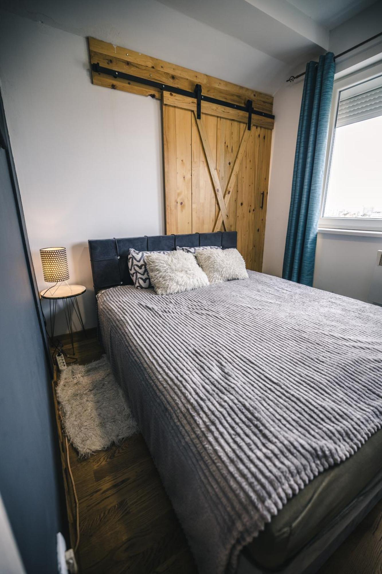 Spa Apartment Yang - Hot Tub, Sauna, Spa Novi Sad Eksteriør billede